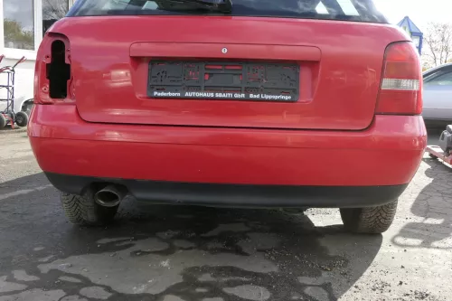 Audi A4 B5 Kombi Variant Stoßstange hinten Heckstoßstange rot LY3H Facelift (151363)