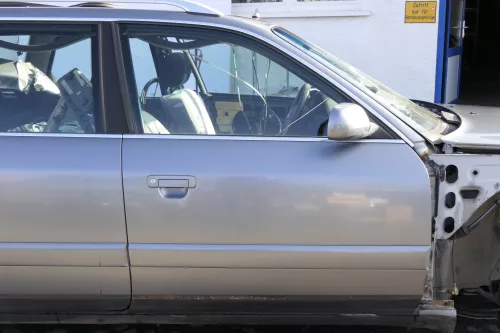 Audi A6 4A C4 Tür Türblatt vorne rechts Beifahrertür grau LY7L - ohne Anbauteile (151509)