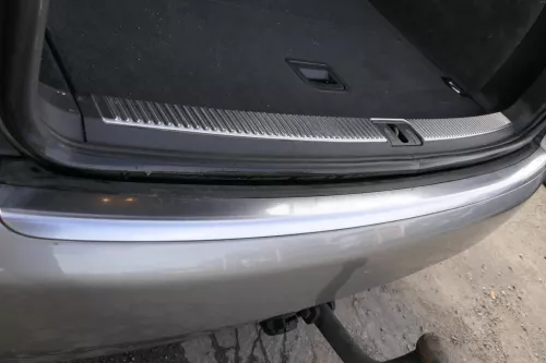Audi A4 8E B6 Kombi Avant Stoßstange hinten mit Spoiler grau LY7Q (151539)