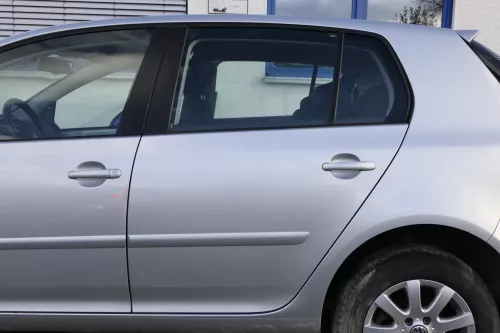 VW Golf 5 V 1K Tür Türrahmen hinten links 4/5-Türer grau silber LA7W reflexsil (151630)