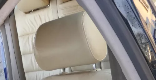 Audi A4 B5 A6 4B Kopfstütze vorne rechts oder links Leder besch beige melange
