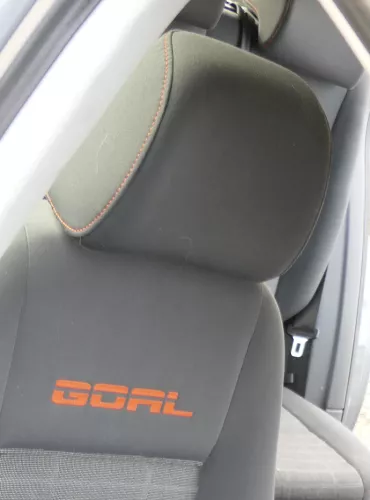 VW Golf Plus 5M 5 1K Kopfstützen Kopfstütze vorne rechts links orange Nähte GOAL (151943)