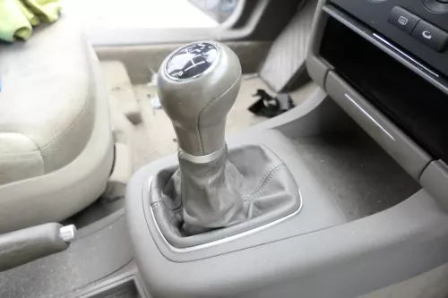 Audi A3 8L Schaltknauf Schalthebel Schalthebelgriff Leder 6-Gang beige jive (151988)