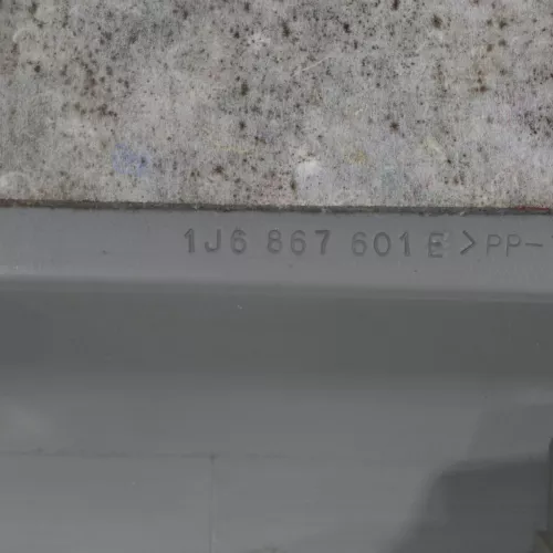 VW Golf 4 Limousine Heckklappenverkleidung Verkleidung Heckklappe grau (152046)