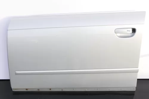 Audi A4 B7 8E Tür vorne links silber LY7W Kombi+Limo S-line nur Türblatt (152098)