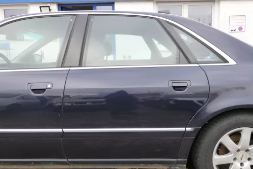 Audi A8 4D Tür Türblatt hinten links blau LZ5L mit Rahmen