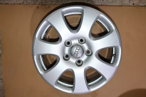 Audi Q7 Alufelgen Felge Felgen 4L0601025E  E7,5j x18 H2 ET 53 ohne Reifen 35674 (152255)