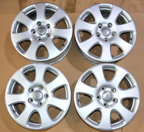 Audi Q7 Alufelgen Felge Felgen 4L0601025E  E7,5j x18 H2 ET 53 ohne Reifen 35674