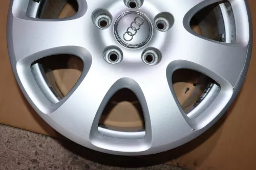 Audi Q7 Alufelgen Felge Felgen 4L0601025E  E7,5j x18 H2 ET 53 ohne Reifen 35674 (152255)