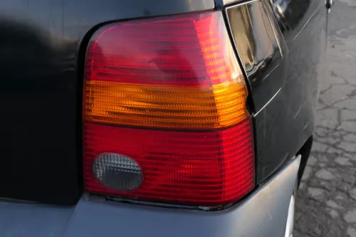 Seat Arosa 6H Rücklicht Rückleuchte Heckleuchte Hecklicht hinten rechts orange (152272)