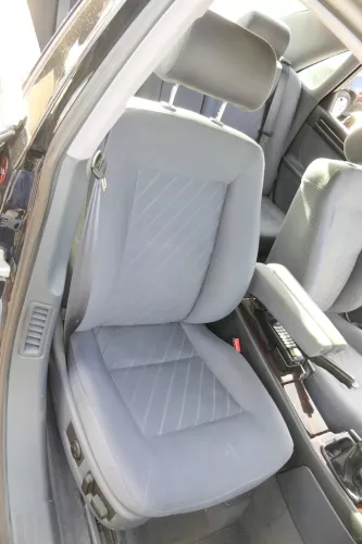 Audi A8 4D Sitz Beifahrersitz vorne rechts elektrisch verstellbar aquablau