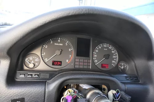 Audi A8 4D Tacho Tachometer Kombiinstrument 196.000km Benziner 4D0919033T (152338)