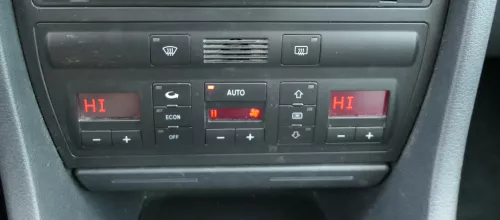 Audi A6 4B C5 Steuergerät Klimaanlage Klimabedienteil 4B0820043AE Climatronic