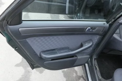 Audi A6 4B Türverkleidung Verkleidung Tür vorne +hinten links und rechts 152605 (152605)