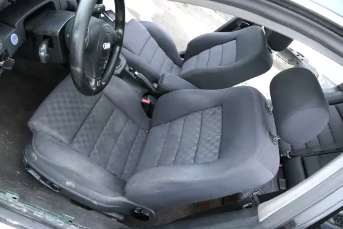 Audi A6 4B C5 Sitz Fahrersitz vorne links elektrisch verstellbar + rechts Q209 (152607)