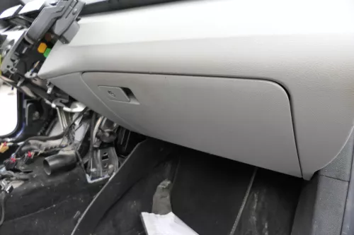 VW Passat 3C Handschuhfach Handschuhfachdeckel Deckel Klappe grau classicgrey (152622)