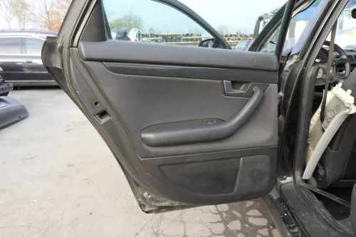 4x Audi A4 8E B6 Türverkleidung Verkleidung Tür vorne + hinten schwarz soul (152726)