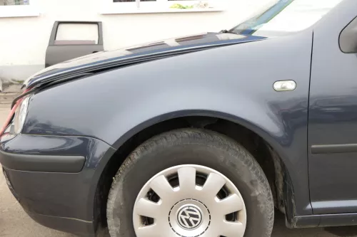 VW Golf 4 Kotflügel vorne links blau LC5F bluegraphit (152772)