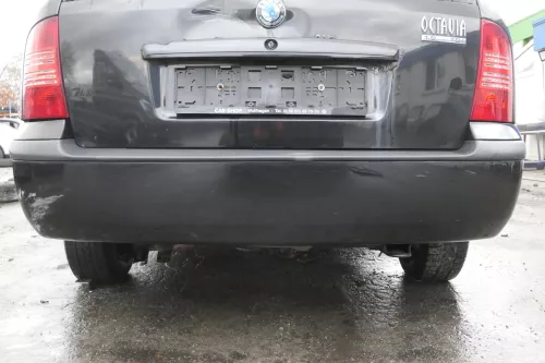 Skoda Octavia 1U Kombi Stoßstange hinten Heckstoßstange schwarz LF9R ab2001 blac