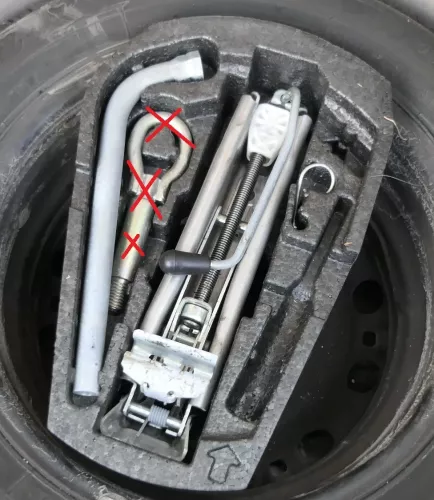 VW Polo 6R 6C 9N Bordwerkzeug Wagenheber Schlüssel Werkzeug Styropor Einlage (154017)