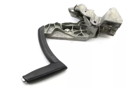 Audi A3 8P Handbremse Feststellbremse schwarz Leder Griff 8P0711303C (154989)