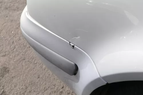 VW Golf 4 Stoßstange vorne Stoßfänger vorn vorne silber LB7Z satinsilber (155182)