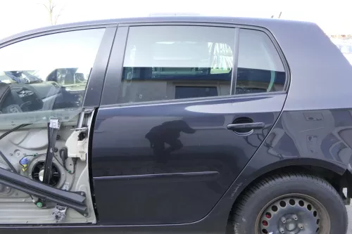 VW Golf 5 V 1K Tür Türrahmen hinten links 4/5-Türer schwarz LC9Z -ohneAnbauteile (155512)