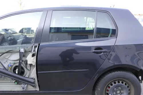 VW Golf 5 V 1K Tür Türrahmen hinten links 4/5-Türer schwarz LC9Z -ohneAnbauteile (155512)