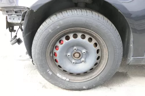 4x VW Golf 6 Plus 5M 195/65 R15 91T Winterreifen M+S Felgen Reifen M&S 4-6mm