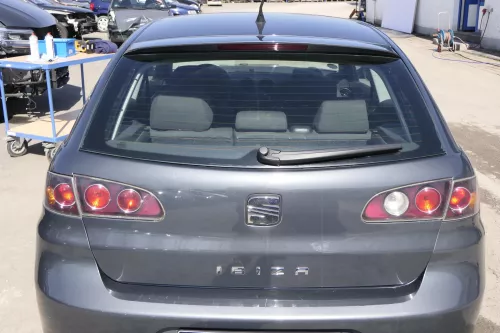 Seat Ibiza 6L Heckklappe Klappe hinten Kofferraumklappe grau LS7Z ohneBremsleuch