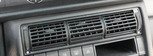 Audi A6 4A Lüftungsdüse Düse Lüftung vorne in der Mitte Armaturenbrett 4A1820951 (155826)