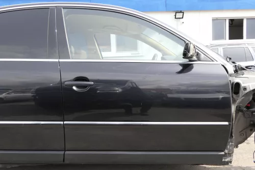 VW Passat 3B 3BG Kombi + Limo Tür vorne rechts Beifahrertür schwarz LC9Z chrom (155871)
