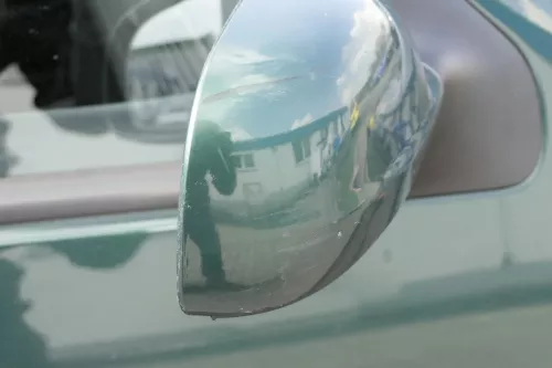 VW Golf 4 Bora manueller Spiegel vorne rechts Außenspiegel grün LC6M Glas (155932)