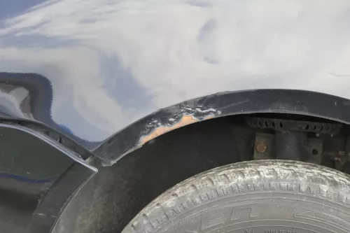VW Polo 9N Kotflügel vorne links schwarz L041 bis ca.Bj.2004 - Rost (155946)