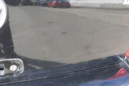 VW Lupo 6X Heckklappe Klappe Kofferraumklappe Scheibe schwarz L041 ohne Anbautei (156287)