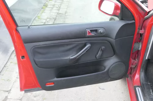 VW Golf 4 1J Limousine Türverkleidung Verkleidung Tür vorne hinten links rechts (156323)