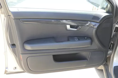 4x Audi A4 8E B6 Türverkleidung Verkleidung Tür vorne + hinten schwarz links