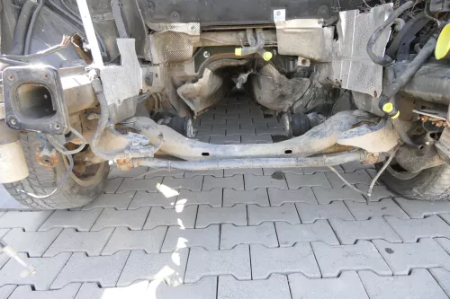 VW Passat 3B 3BG A4 A6 Achse vorne Vorderachse Aggregateträger 2,5 TDI FAU FAP (156442)