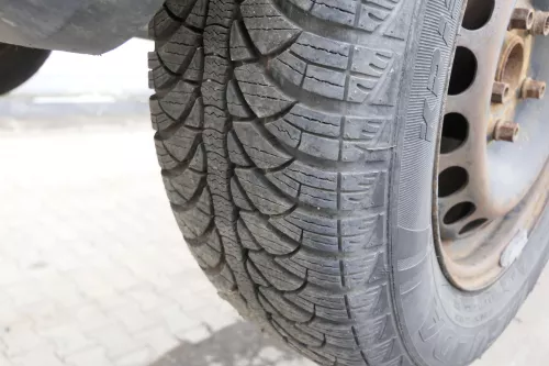 4x A4 B5 A6 4B Passat 3BG Felgen Reifen Winterreifen M+S 195/65 R15 91T 5-8mm (156476)