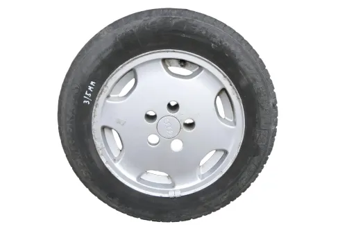 4x Audi A4 100 Alufelgen 195/65 R15 91T Winterreifen Reifen 3-6mm 441601025S (156573)