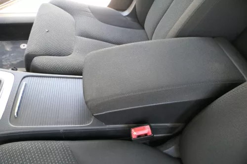 VW Passat 3C Mittelarmlehne Armlehne Fach original komplett zum nachrüsten Stoff