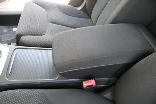 VW Passat 3C Mittelarmlehne Armlehne Fach original komplett zum nachrüsten Stoff (157028)