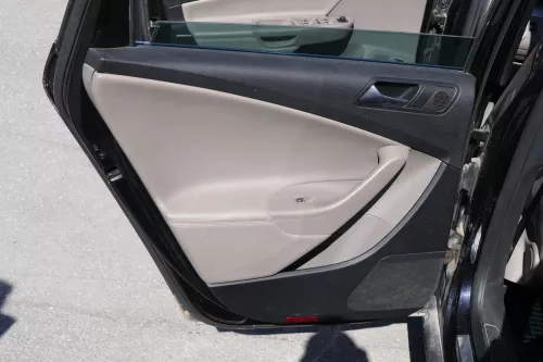 VW Passat 3C Variant 4x Türverkleidung Verkleidung Tür Leder latte macchiato (157089)