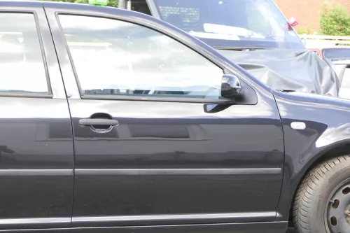 VW Golf 4 Bora Tür vorne rechts Beiahrertür 4/5-Türer+ Kombi schwarz LC9Z ohne A