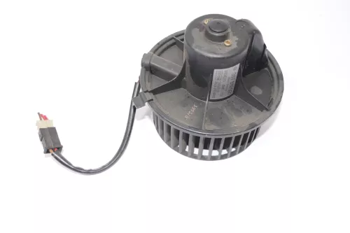 VW Passat 3A 35i Lüfter Innenraum Gebläselüfter 357819021 Heizung  (157781)