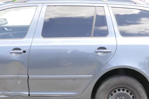 Skoda Octavia 1Z Kombi Tür hinten links grau LF7V (ohneAnbauteile)