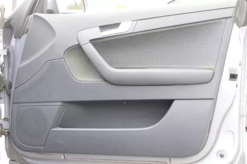 Audi A3 8P Türverkleidung Verkleidung Tür vorne vorne rechts blau 4/5-Türer (157863)