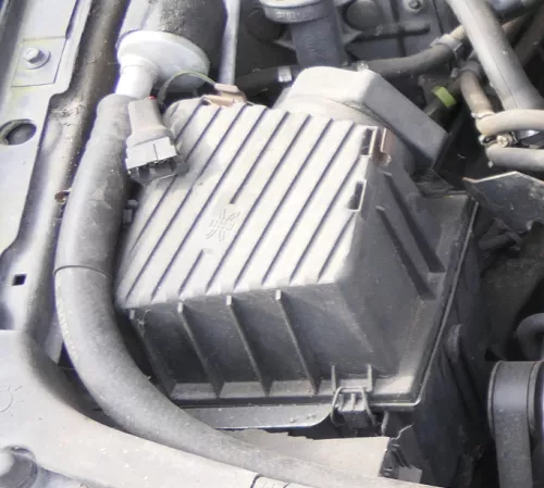 VW Passat 3A 35i Luftfilterkasten Deckel Luftfilter 1,6 74kw 3A0129607BA AFT AKS (157953)