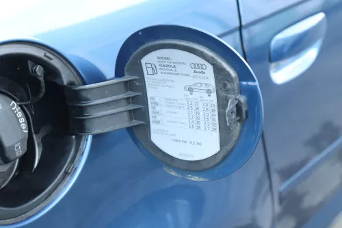 Audi A3 8P Tankdeckel Klappe Tankklappe Tank blau LZ5C 4/5Türer Sportback (157960)