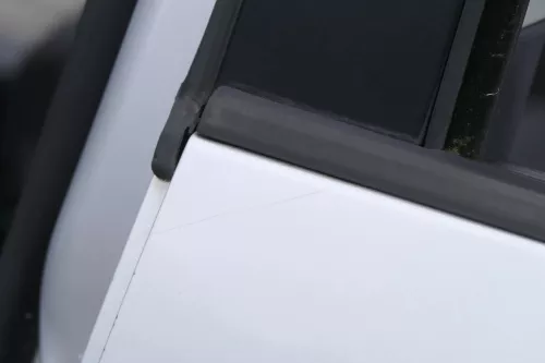 VW Touran 1T 1T3 Tür hinten links grau silber LA7W und Scheibe reflexsilber dd (158177)